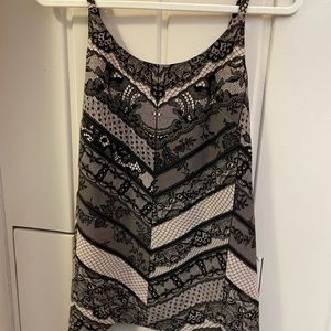 Beautiful Cabi Long Tank in Black Cream Lace Print
